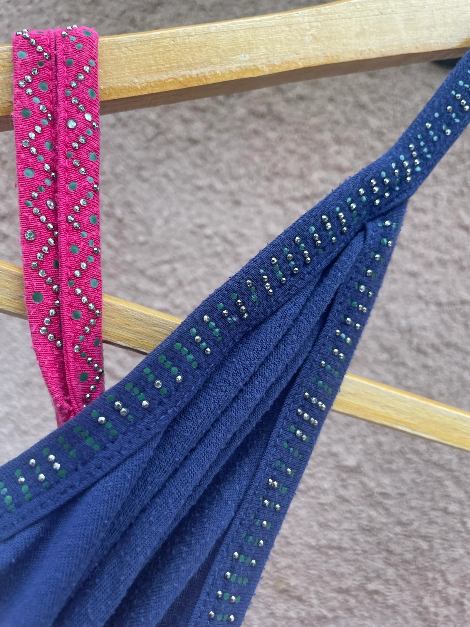 2 Tank Tops – photo 3